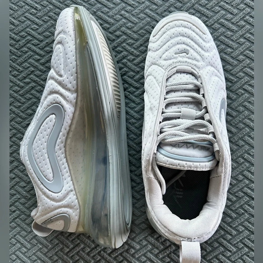 Nike Air Max 720 Vast Wolf Grey Women’s Size 7.5 - Picture 3 of 9